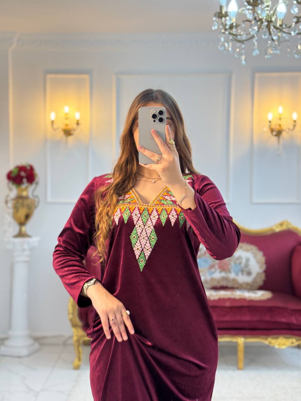 عباية أنيقة من القاطيفة الراقية ✨